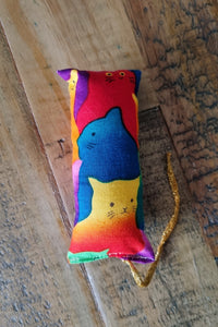 Containing maximum strength catnip, our handmade toy pillows are perfect for stimulation, chasing and pouncing